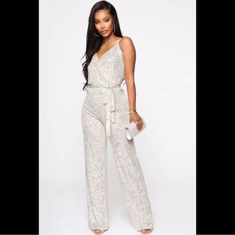 ✨ HP ✨ Can't Hide the Shine ✨ Sequin Jumpsuit ✨ - Picture 3 of 5